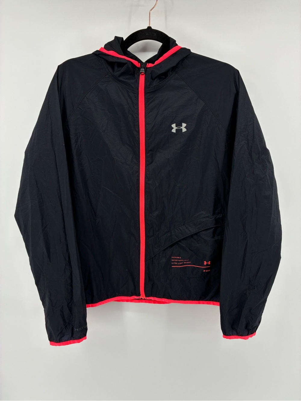 Under Armour Run Fitted Black Jacket with Red Accents